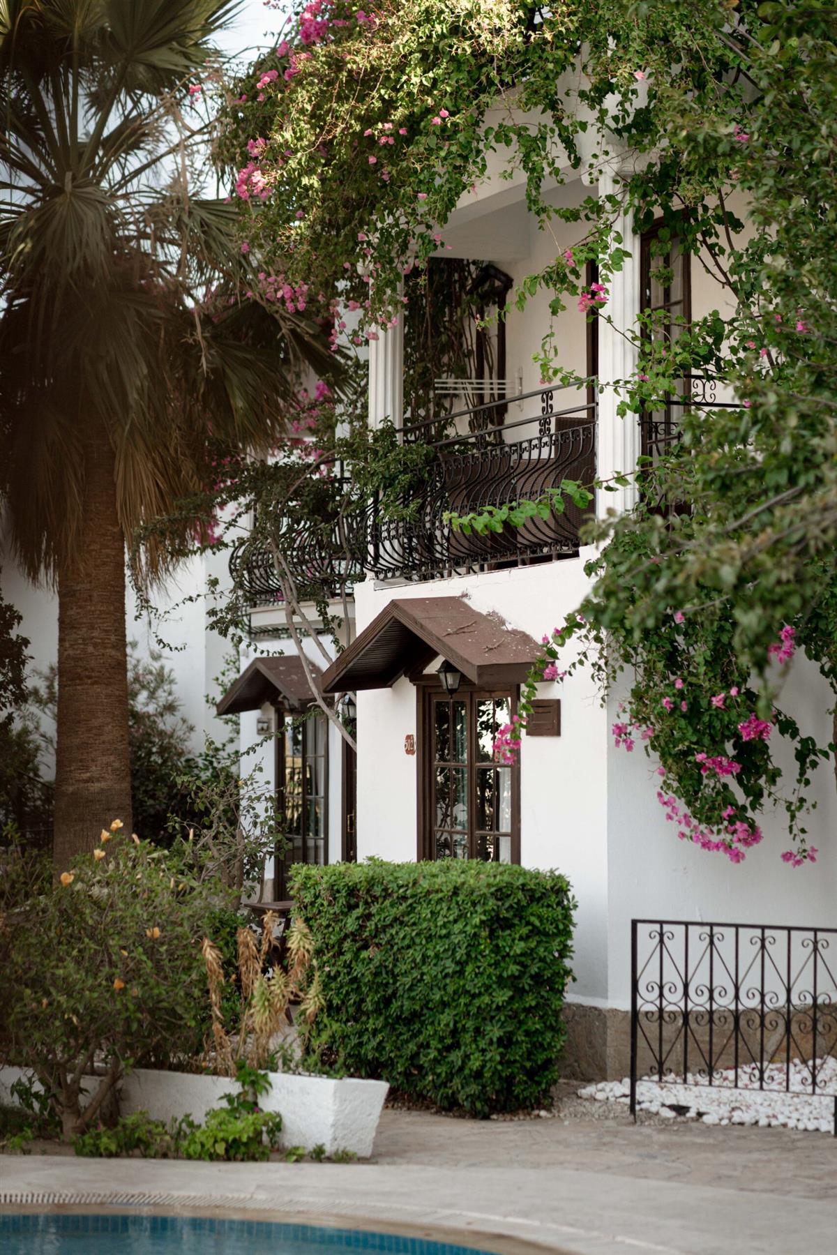 Mare Garden Hotel