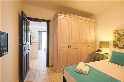Mare Garden Hotel