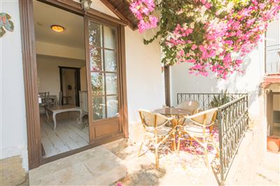 Mare Garden Hotel