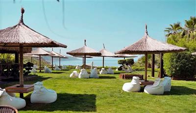 Manaspark Deluxe Hotel