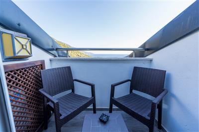 Manaspark Deluxe Hotel